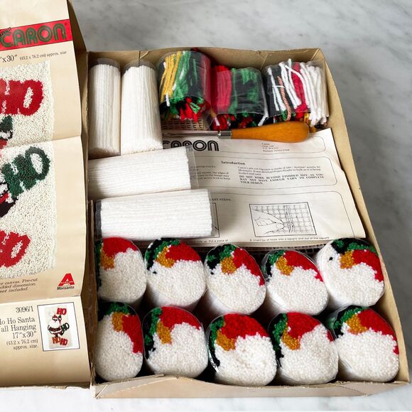 Ho Ho Santa Vintage Christmas Latch Hook Kit Caron Open-Complete With Latch Hook - Picture 4 of 7
